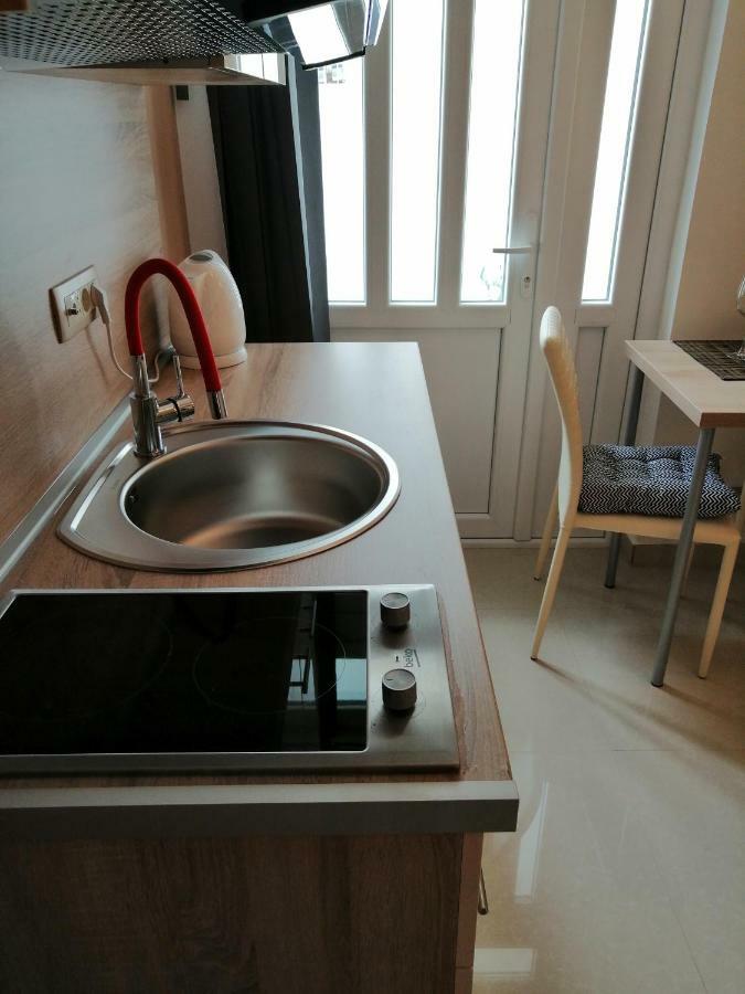 Studio Apartman Irena 2 Bijela Exterior photo
