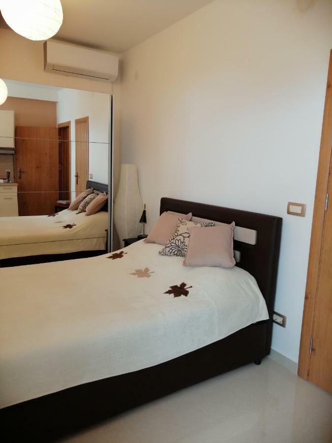 Studio Apartman Irena 2 Bijela Exterior photo
